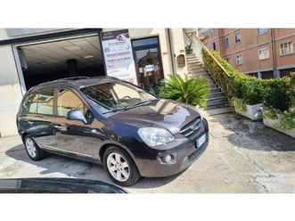 kia carens 2.0 tdi