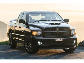 2005 dodge ram srt-10