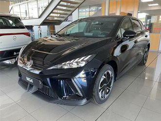 64kwh luxury 150 kw (204 cv)