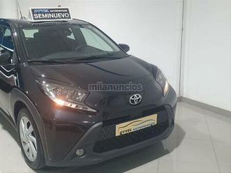 toyota - aygo x cross
