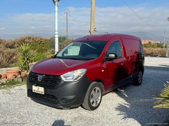 dokker blue dci 75 furgone