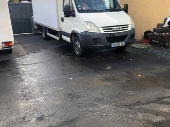 iveco 35c15 20m3hayon750 kg