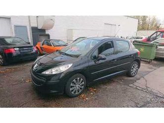 peugeot 207 1400cc essence 2006 164000km clim garantie