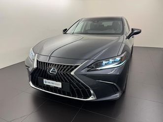 lexus es 300h excellence: réserver un essai sur route !