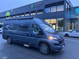 karmann davis 620 lifestyle / automat / långbädd/dragkrok