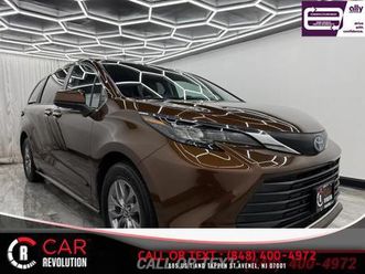 used 2024 toyota sienna xle