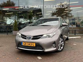 toyota auris touring sports 1.8 hybrid executive