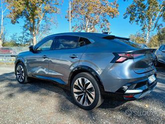 renault rafale full hybrid e-tech 200 techno