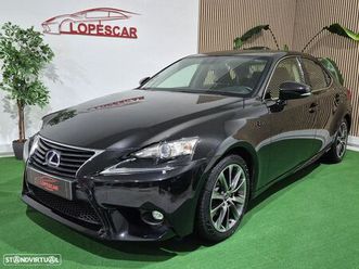 lexus is 300h executive+