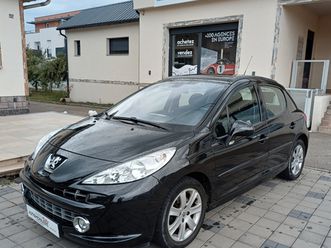 1.6 vti 120 cv finition sport boite auto