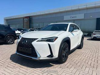 300h 2.0 urban 2wd cvt