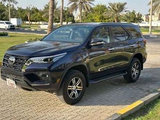 toyota fortuner 2.8 year 2022 diesel right hand drive