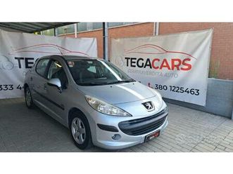 peugeot 207 1.4 8v 75cv 5p. one line