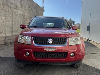 suzuki grand vitara ..2.0 automat..nga zvicra..