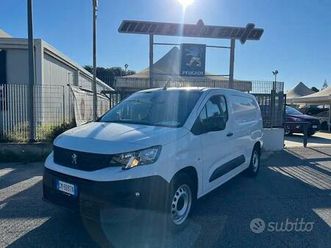 peugeot partner e-partner motore elettrico 136 cv