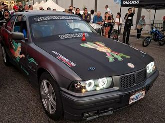 bmw e36 318 is coupe'