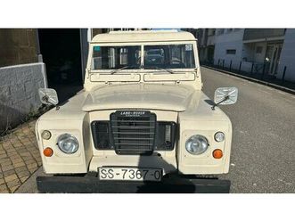 1981 land rover series 3 beige manuel, 4 vitesses conduit...