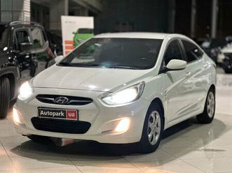 hyundai accent 2011