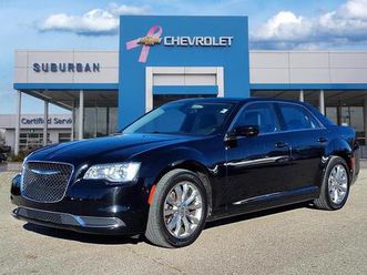2019 chrysler 300 touring