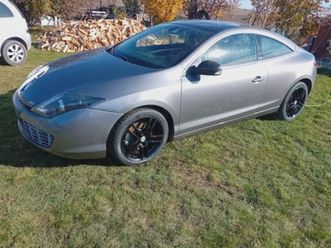 renault laguna cupe2.0 tdi, 2015 automată, 126 000 km, 8700