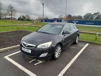 vauxhall, astra, hatchback, 2011, manual, 1956 (cc), 5 doors