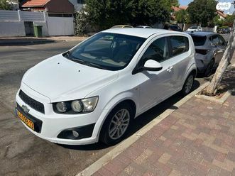 lt אוט׳ האצ'בק 5 דל 1.6 (116 כ״ס)