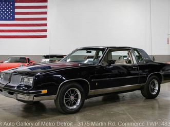 OLDSMOBILE CUTLASS 1984-oldsmobile-cutlass-brougham