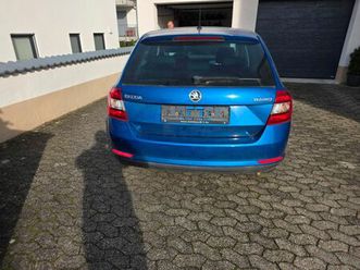 skoda rapid 1.6 tdi green tec ambition spaceback a...