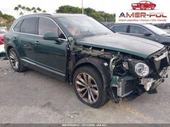 bentley bentayga v8 2019 4.0l 4.0 benzyna 542km