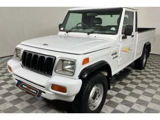 2017 mahindra bolero nef loader single-cab