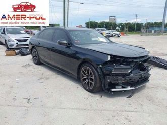 bmw seria 7 740i xdrive 2024 3.0l 3.0 benzyna 375km