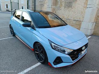 superbe hyundai i20n 204 ch 2023 performance faible km assistance à la conduite bose gps caméra française bleu performance 1ère main