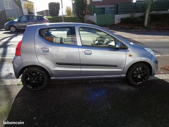 nissan pixo 85000 kms moteur à chaine 4cv