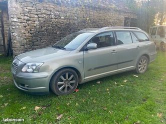 toyota avensis break a vendre