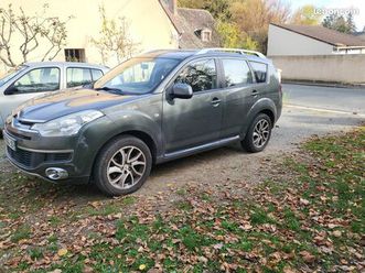 a vendre 4x4 c-crosser en l'état