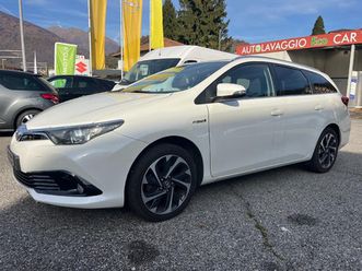 auris touring sports 1.8 hsd luna e-cvt