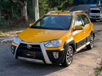 toyota etios cross 1.5 flex 16v 5p mec. 2015