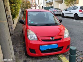 daihatsu cuore 1.0 vvt 69ch x 5p (5 portes) - 123 000 km