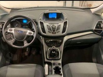 ford c-max excellent état propre
