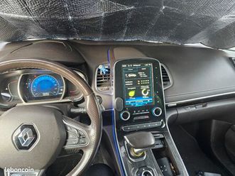 espace 5 initial paris