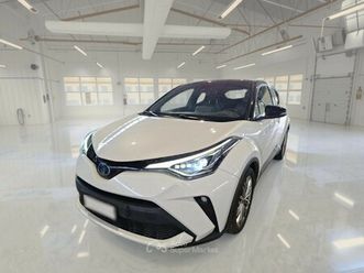 toyota c-hr 2.0h 152cv e-cvt lounge