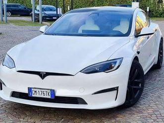 model s plaid,1020 cv, 0-100km/h 2,1s,vmax 322km/h