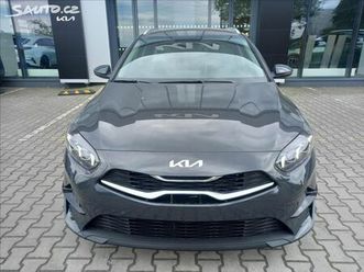 kia cee´d 1,5 t-gdi top + premium