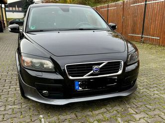 volvo c30 2.4. momentum schwarz bj. 12/2007