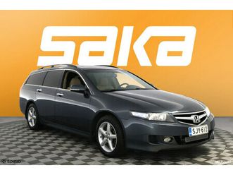 tourer 2,4i executive at business ** 2-om suomiauto / lasikatto / sähköpenkit / vakkari / koukku / 3x renkaat **