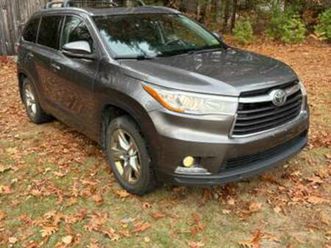 16 toyota highlander limited! new sticker! super clean!