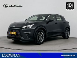 lexus lbx - 2wd | comfort & safety pack | carplay | adaptive cruise |