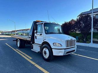 2015 freightliner m106 m2 106 business class crew cab