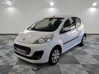 peugeot 107 1.0 i 12 v 68 cv blue lion active essence crit'air 1 idem toyota aygo / citroen c1