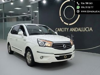 ssangyong rodius d22t limited